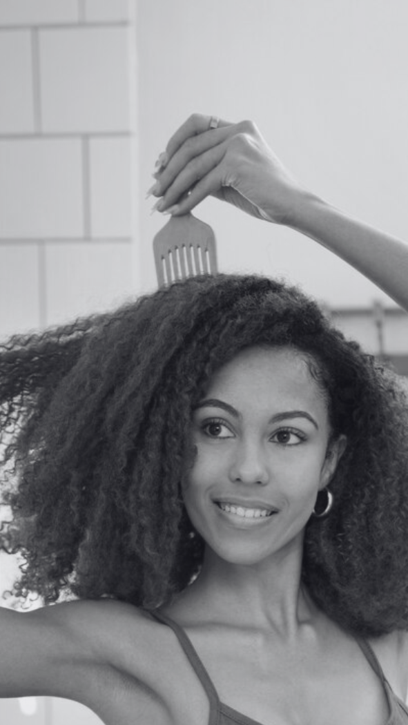 The Art of Detangling Hair: A Comprehensive Guide